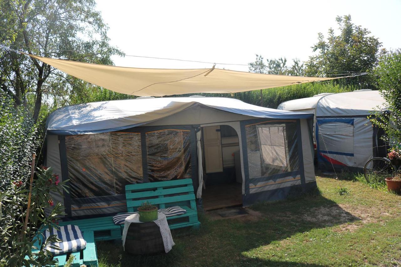 Mandel Camping Paloznak Szoba fotó